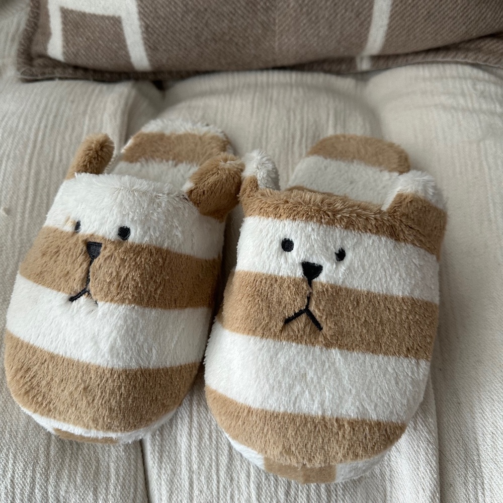 CRAFTHOLIC Craft Holic Slippers